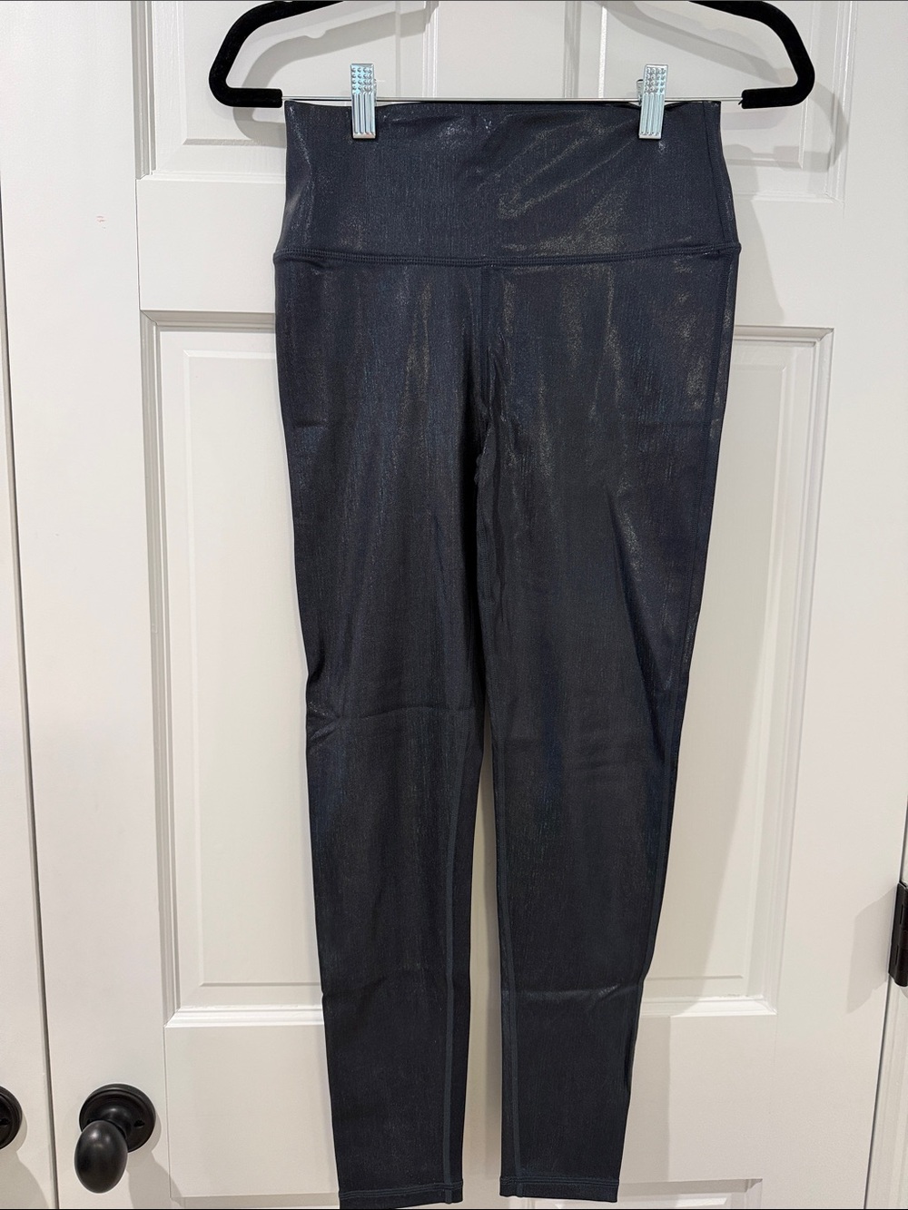 Mono B shimmery leggings size M